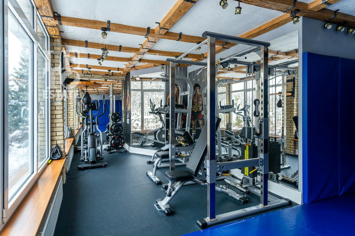 3-этажный коттедж 420 м² с отделкой