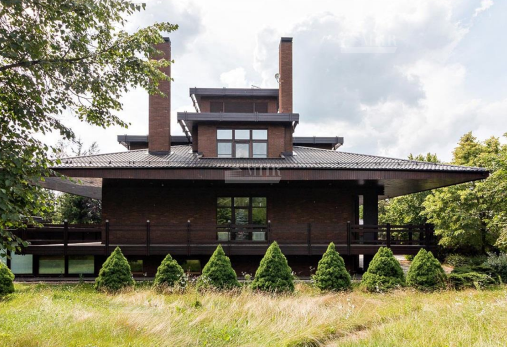 2-этажный коттедж 947 м² с отделкой