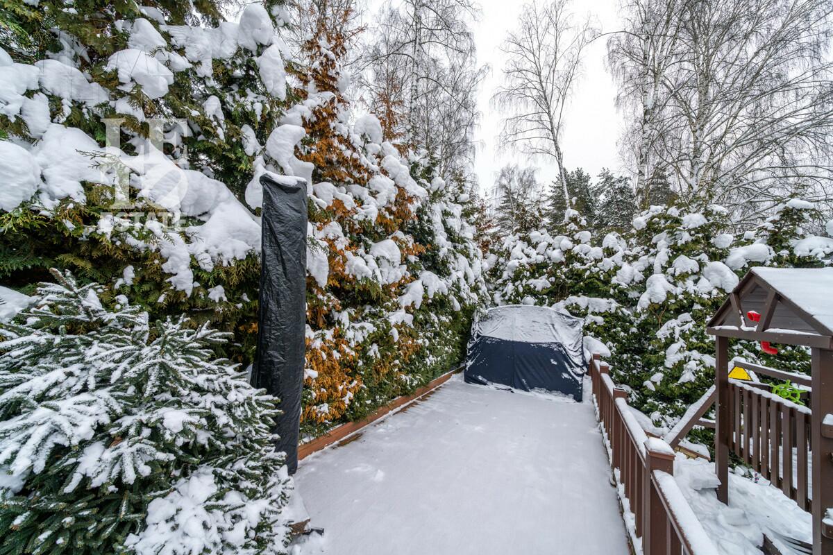 3-этажный коттедж 420 м² с отделкой