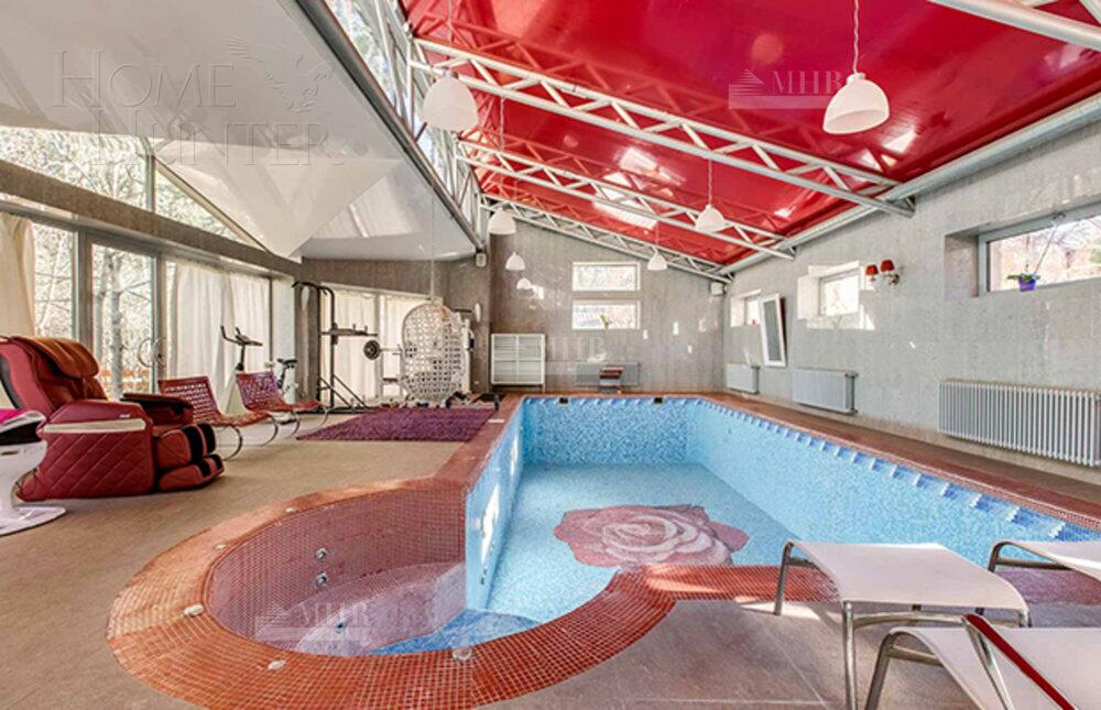 2-этажный коттедж 1 400 м² с отделкой