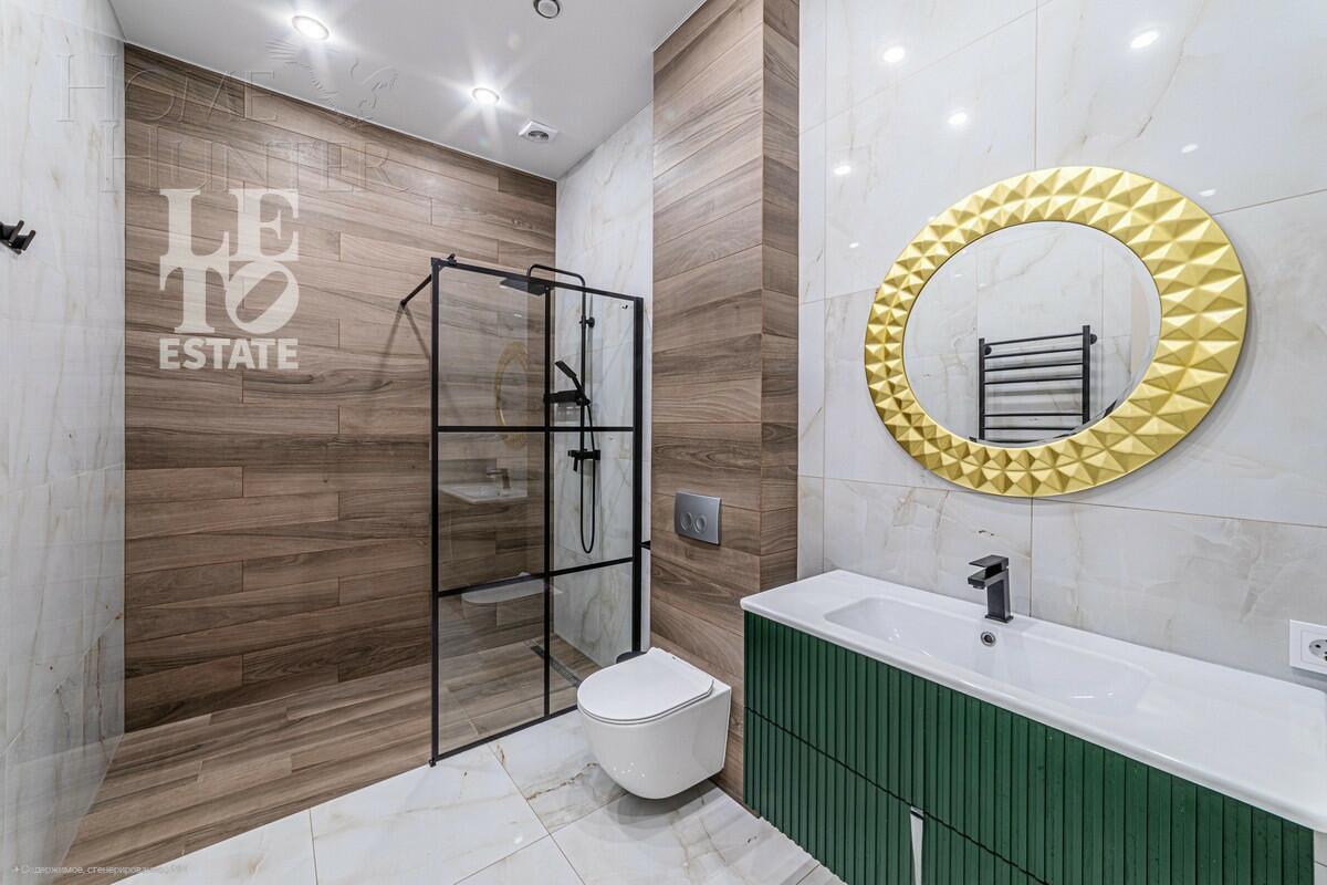 2-этажный коттедж 241 м² с отделкой