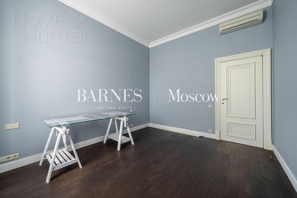 2-этажный коттедж 371 м² с отделкой