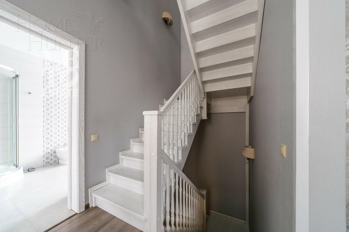 3-этажный коттедж 420 м² с отделкой