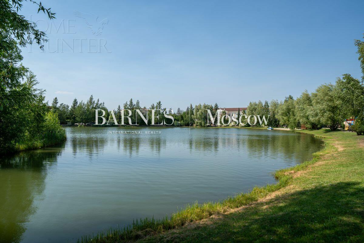 2-этажный коттедж 371 м² с отделкой