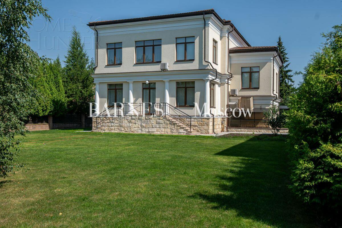 2-этажный коттедж 371 м² с отделкой