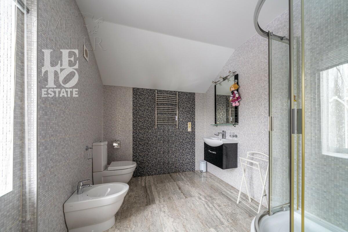 3-этажный коттедж 420 м² с отделкой