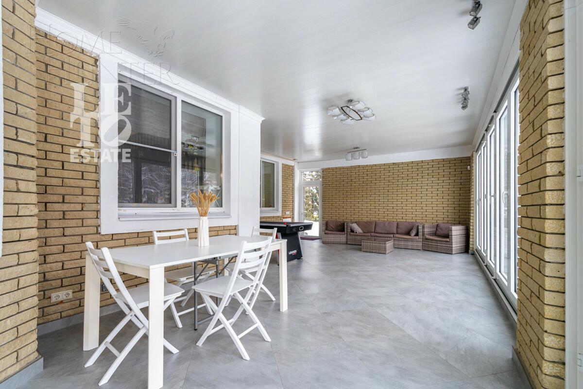 3-этажный коттедж 420 м² с отделкой