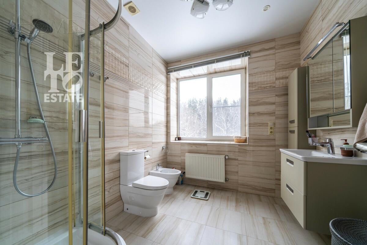 3-этажный коттедж 420 м² с отделкой