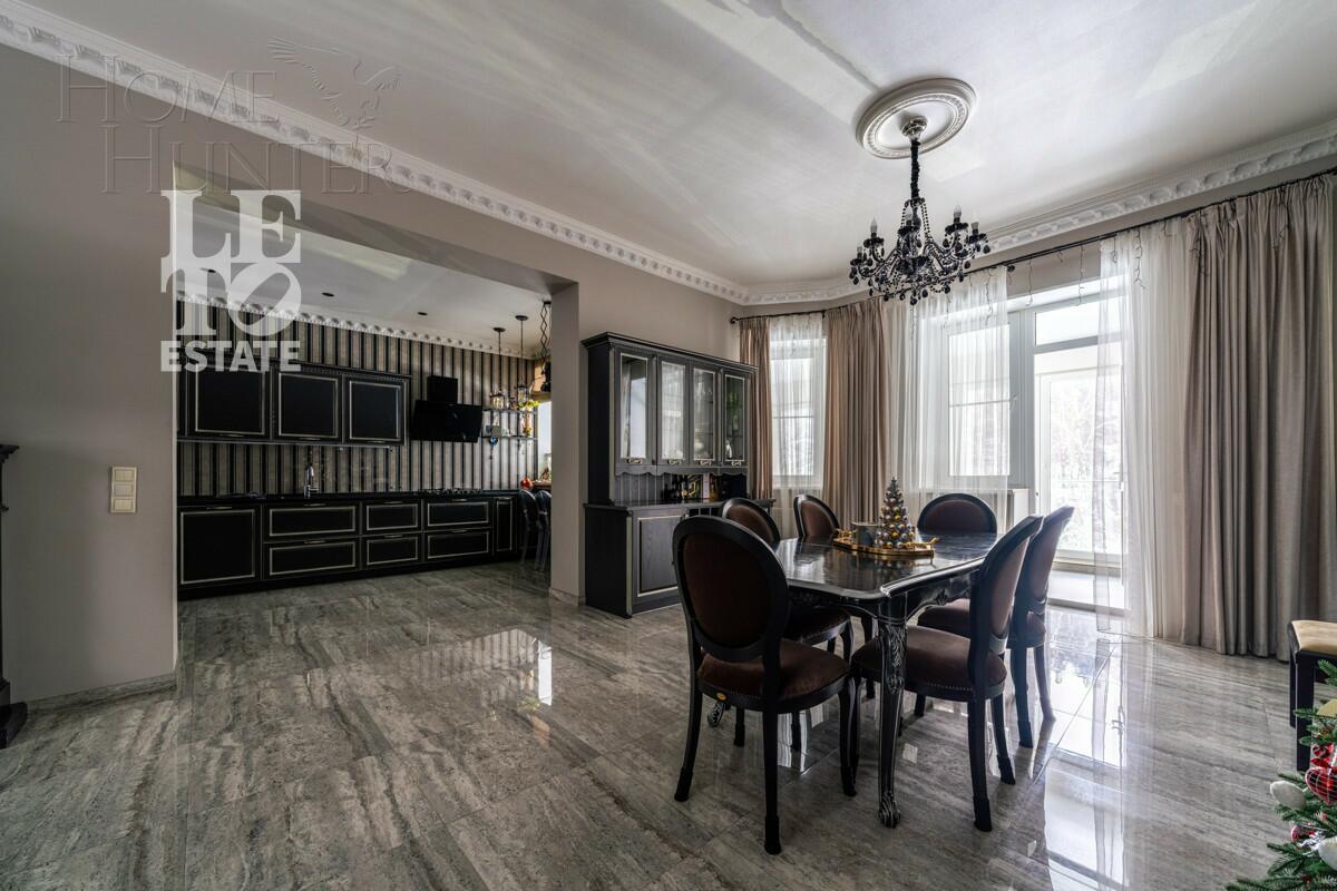 3-этажный коттедж 420 м² с отделкой