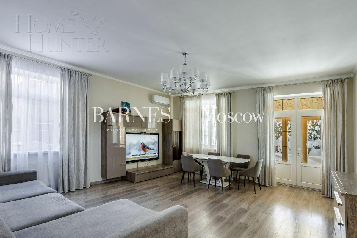 2-этажный коттедж 300 м² с отделкой