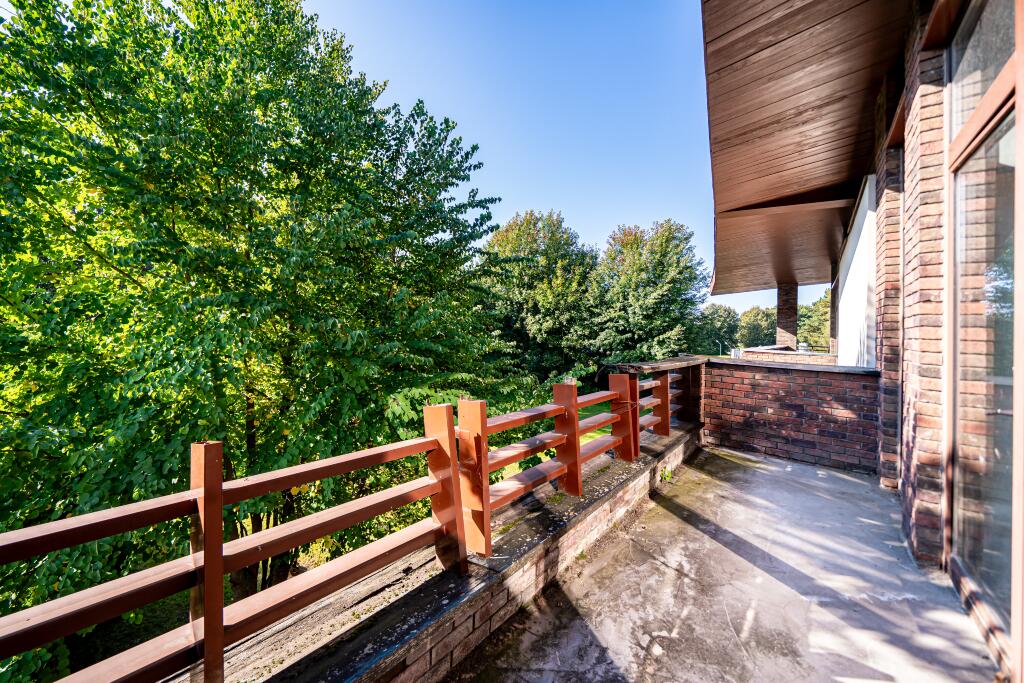 2-этажный таунхаус 371 м² без отделки