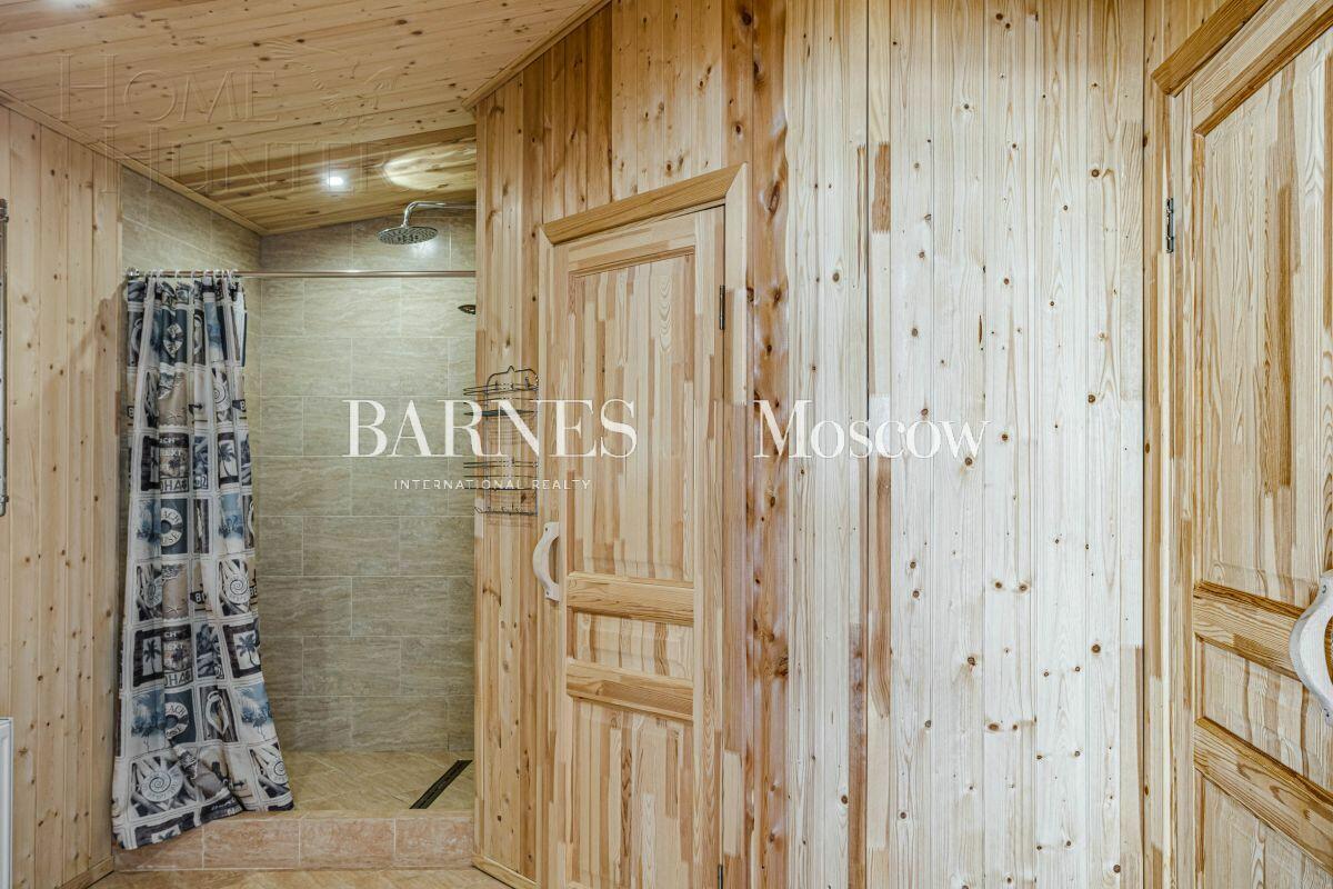 2-этажный коттедж 300 м² с отделкой