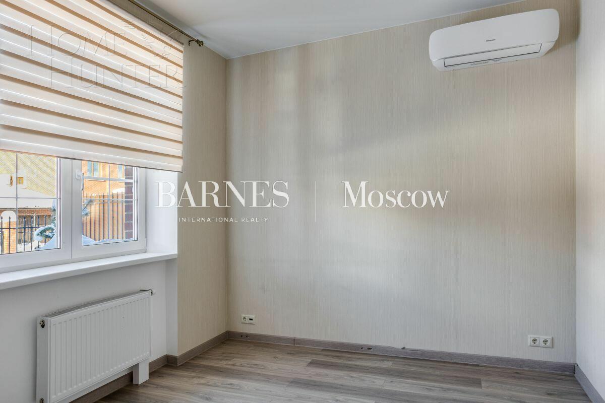 2-этажный коттедж 300 м² с отделкой