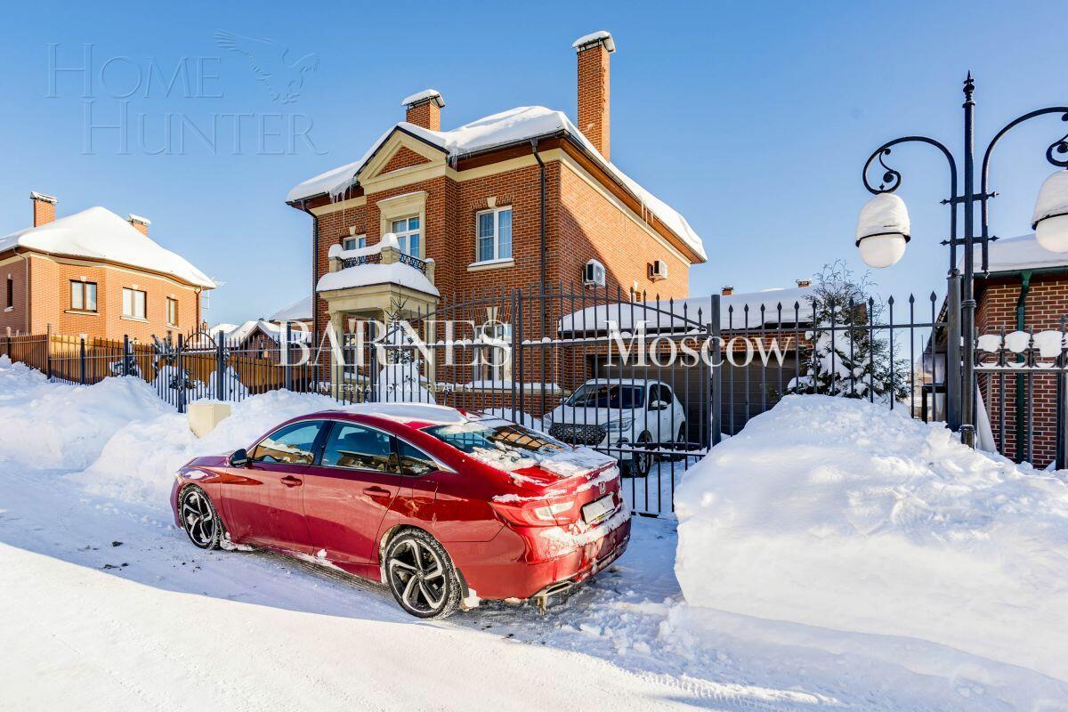 2-этажный коттедж 300 м² с отделкой