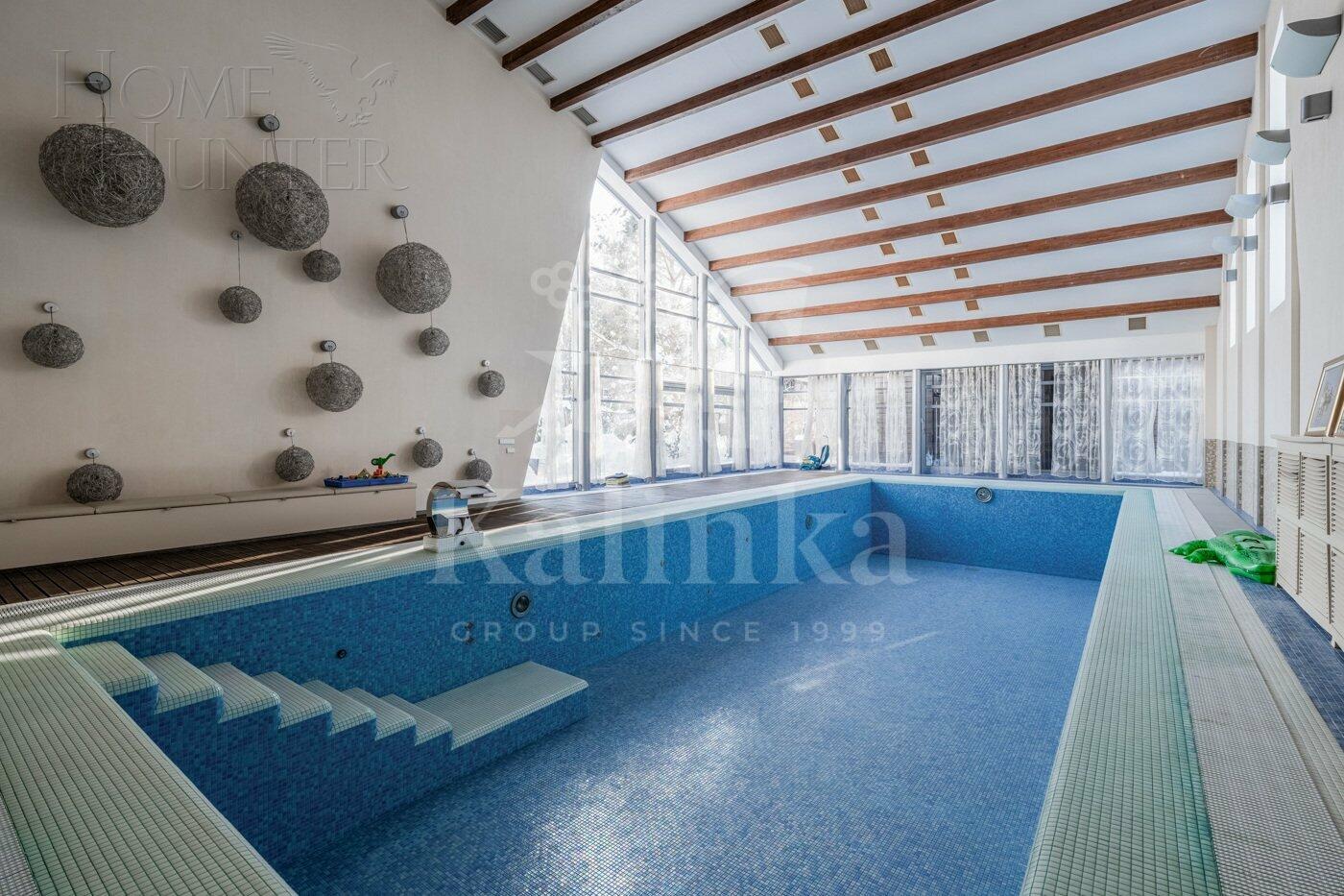 2-этажный коттедж 2 150 м² с отделкой