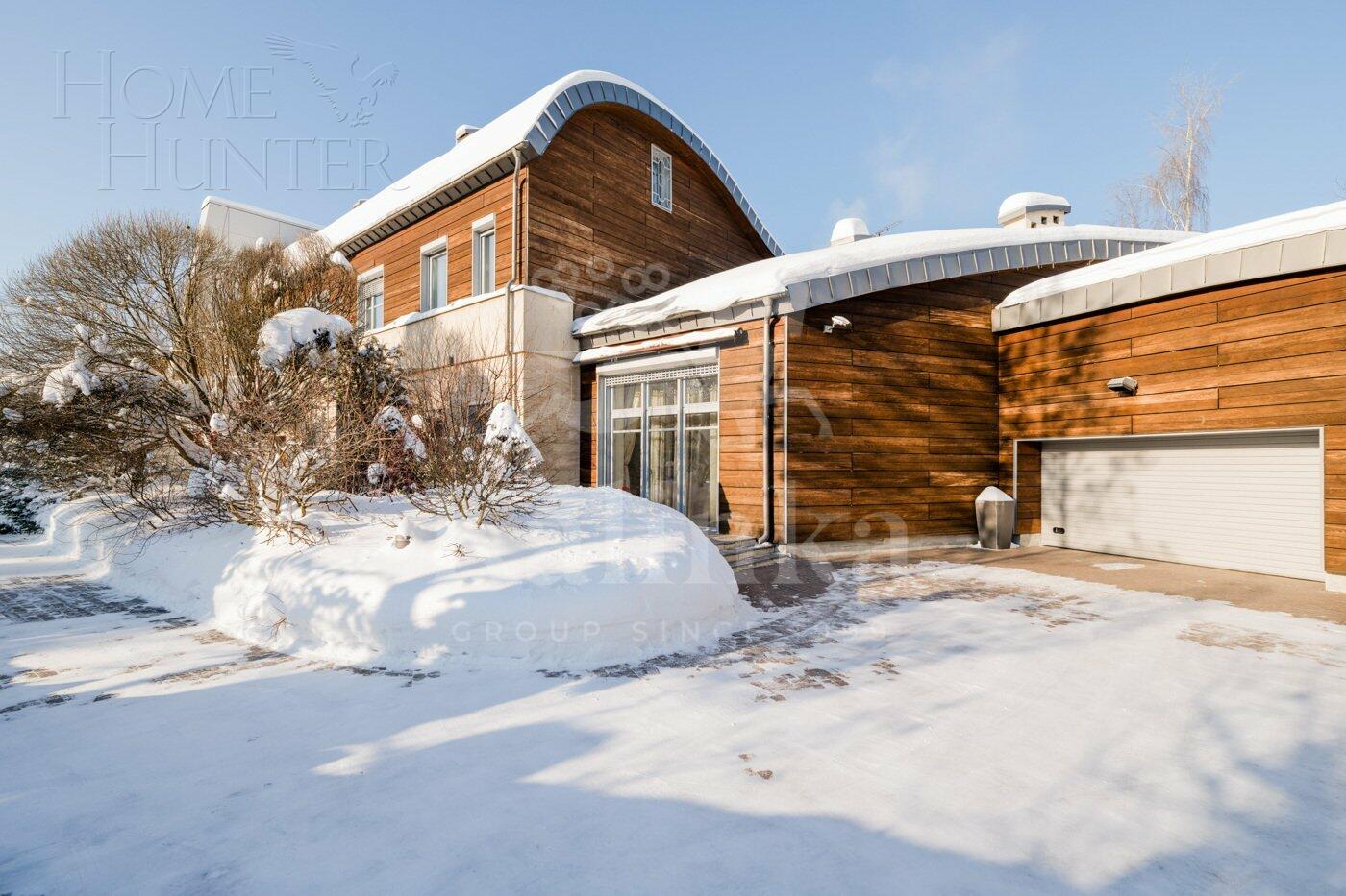 2-этажный коттедж 2 150 м² с отделкой