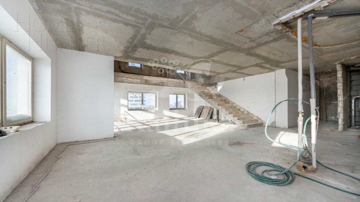 3-УРОВНЕВЫЙ ПЕНТХАУС БЕЗ ОТДЕЛКИ 500 М² НА 22 ЭТАЖЕ