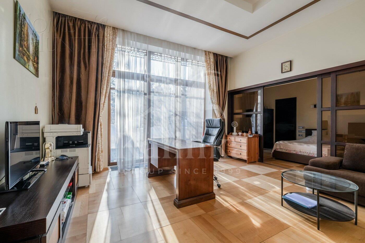 2-этажный коттедж 2 150 м² с отделкой
