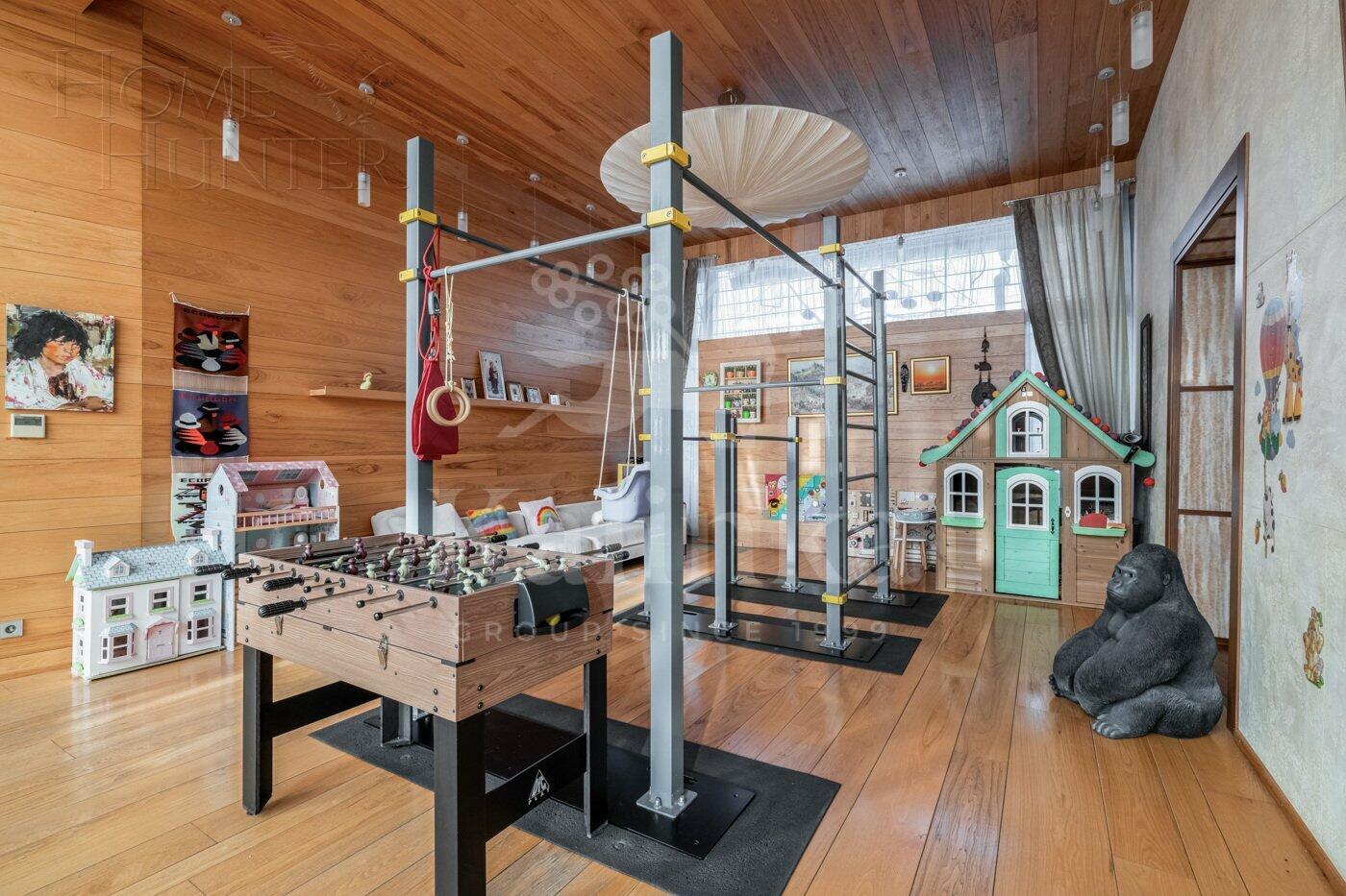 2-этажный коттедж 2 150 м² с отделкой