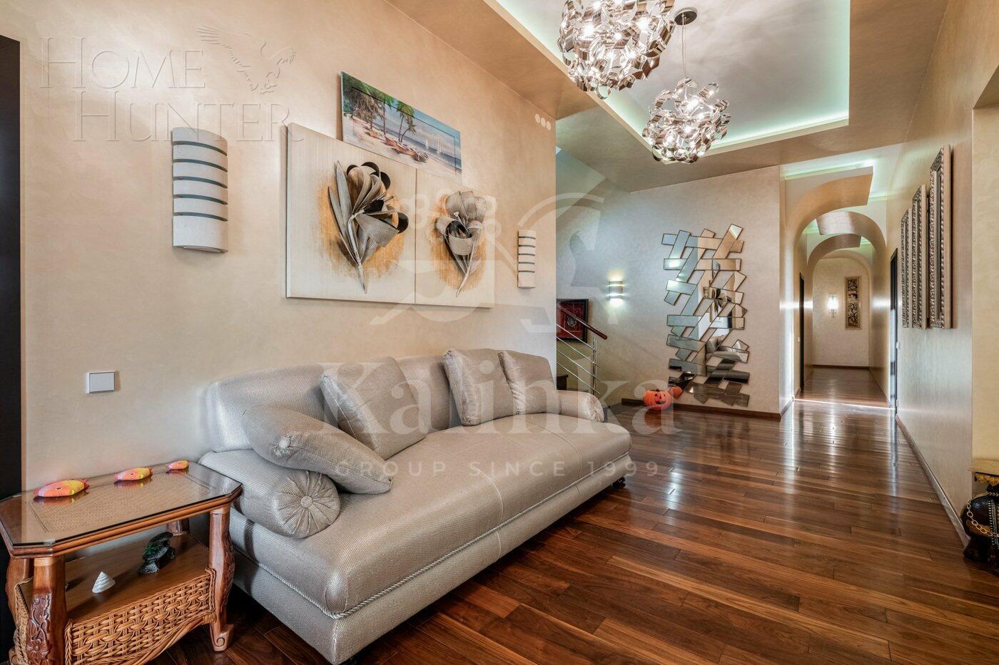 2-этажный коттедж 2 150 м² с отделкой