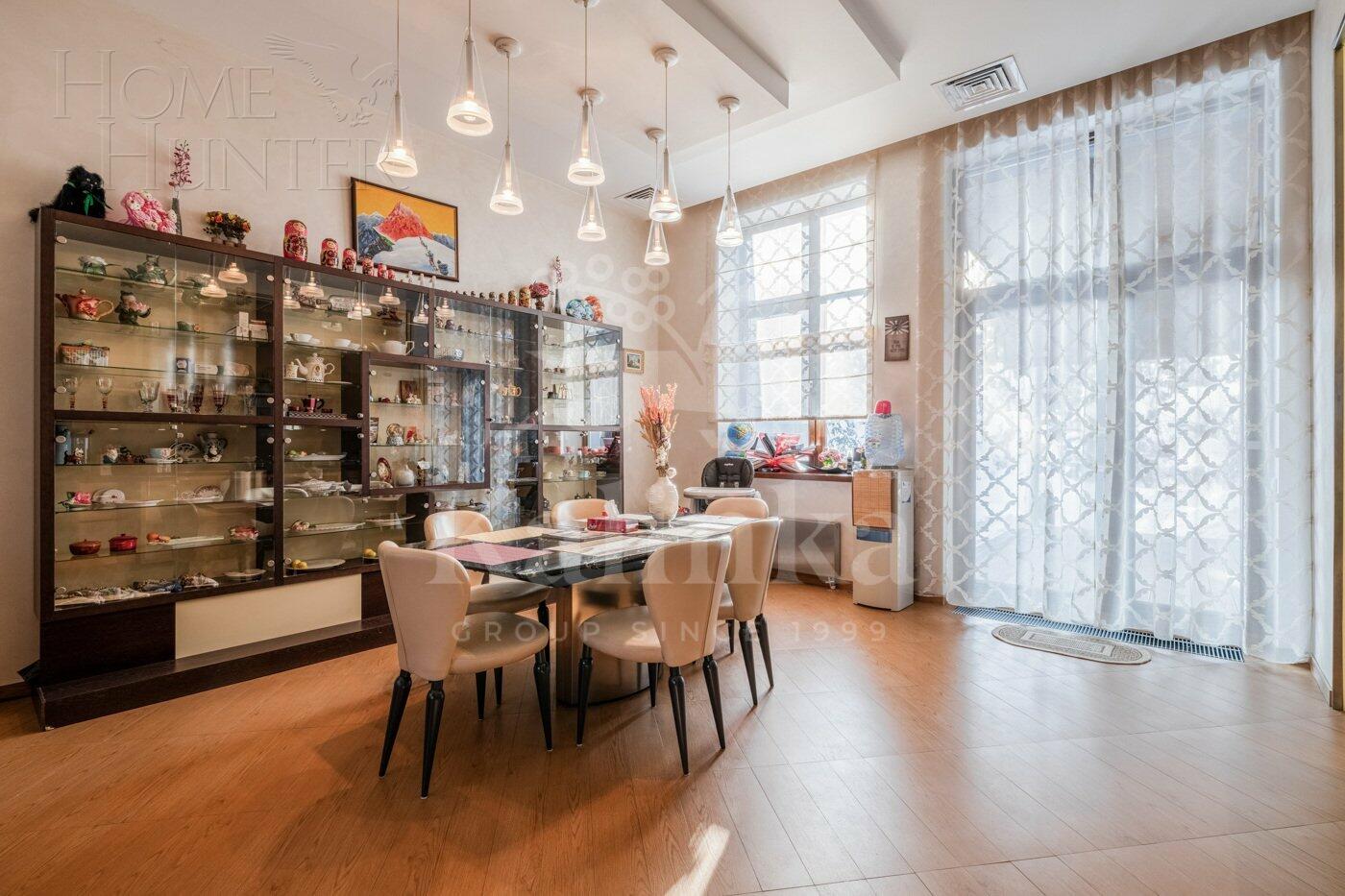 2-этажный коттедж 2 150 м² с отделкой