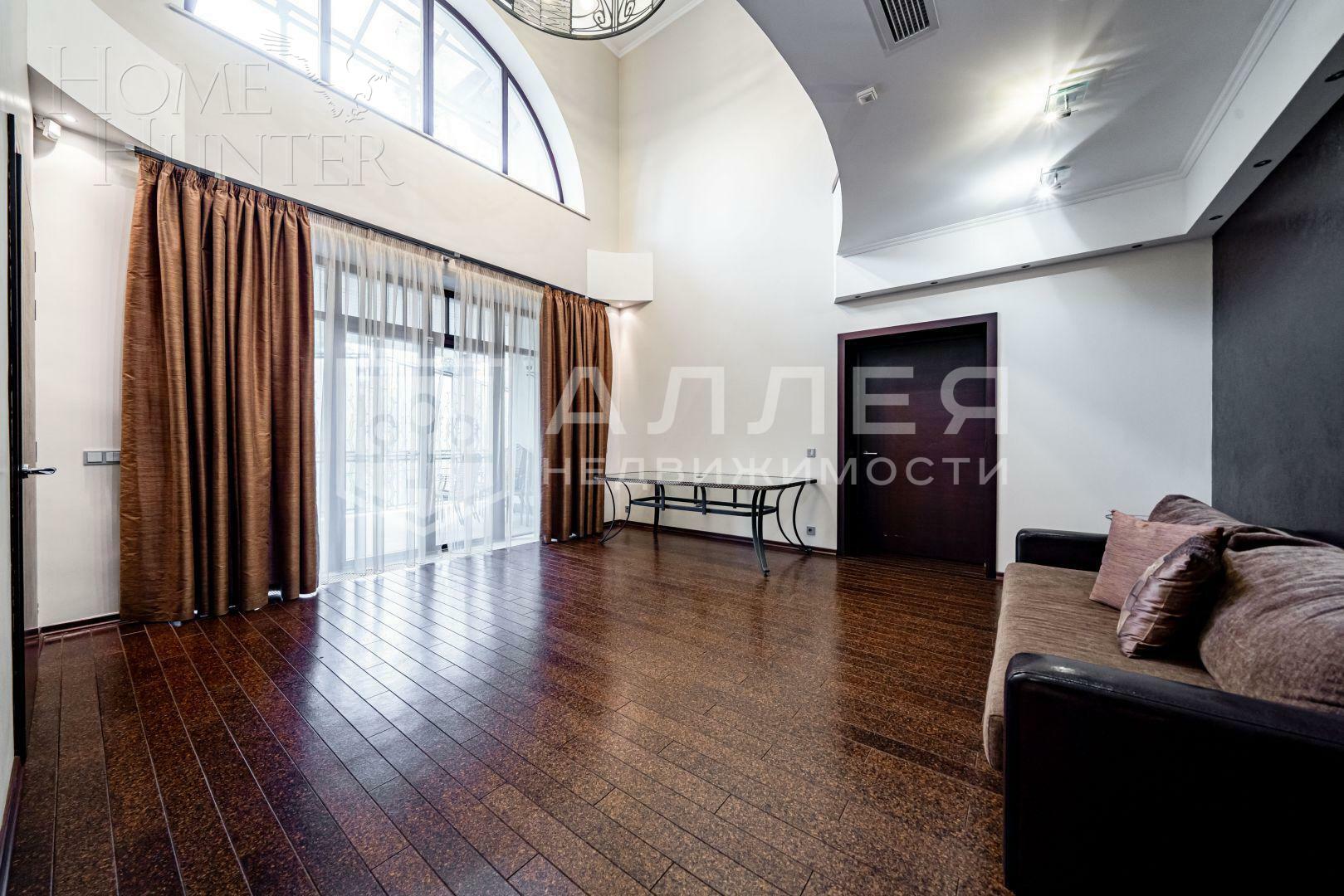 2-этажный коттедж 600 м² с отделкой