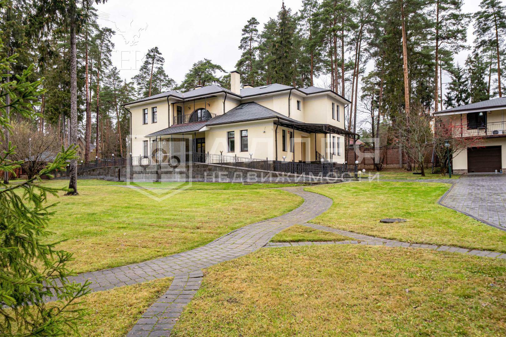 2-этажный коттедж 600 м² с отделкой