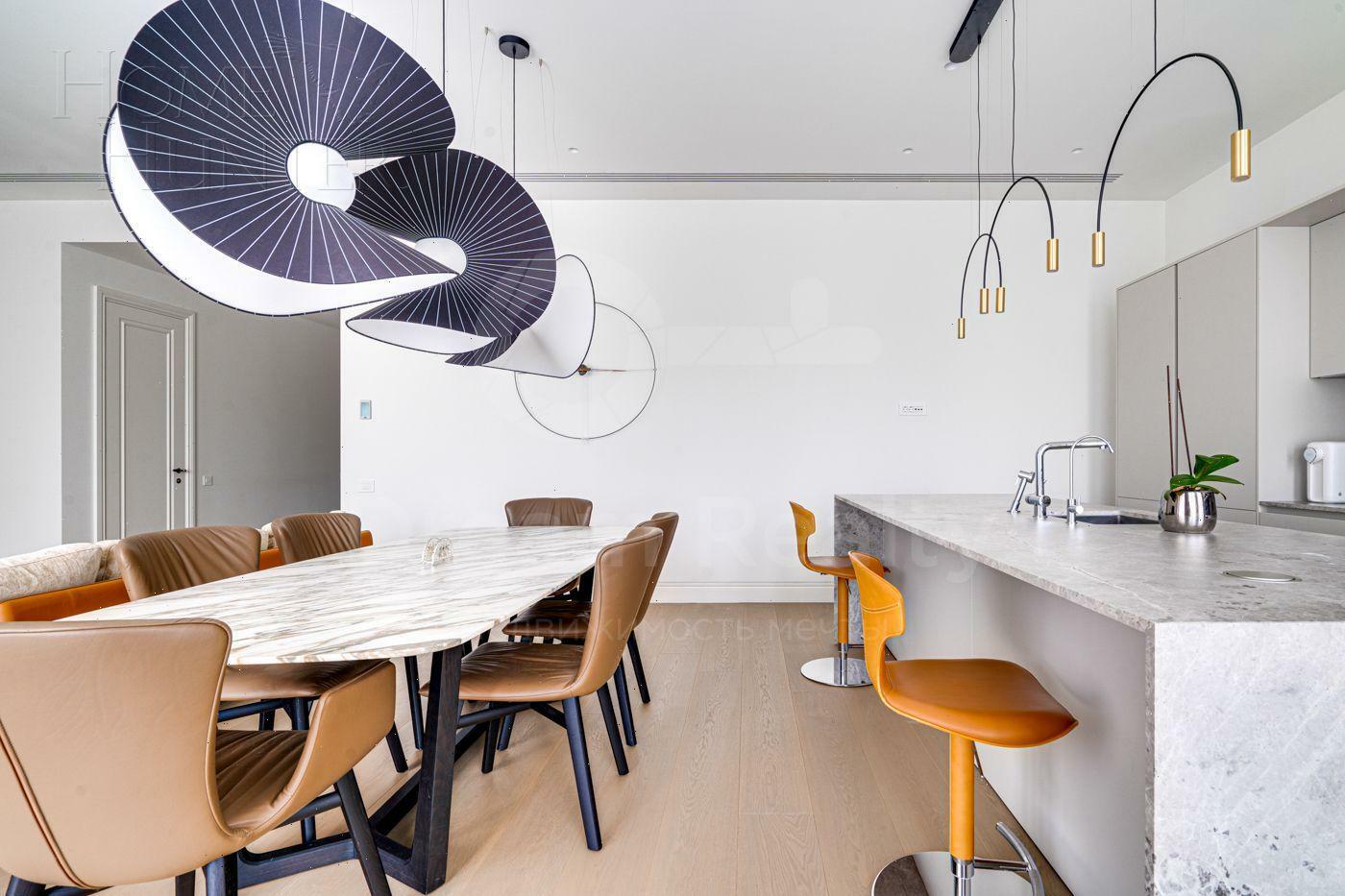 2-КОМН. КВАРТИРА С ОТДЕЛКОЙ 165.9 М² НА 4 ЭТАЖЕ