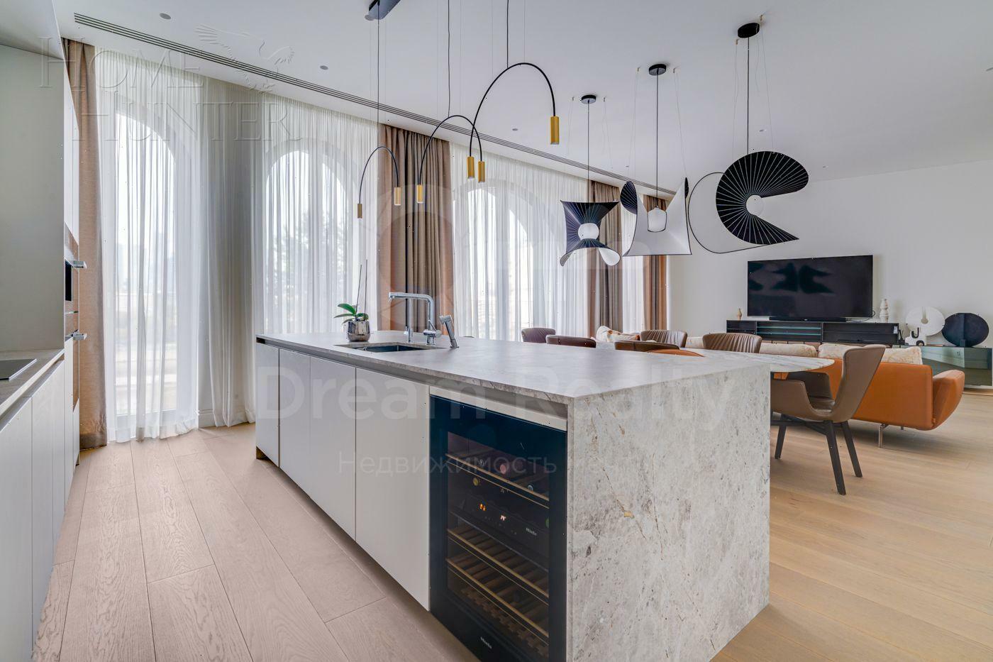 2-КОМН. КВАРТИРА С ОТДЕЛКОЙ 165.9 М² НА 4 ЭТАЖЕ