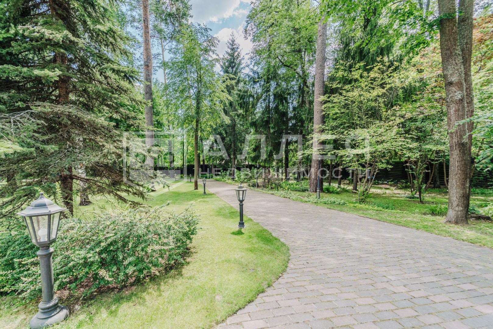 2-этажный коттедж 450 м² с отделкой