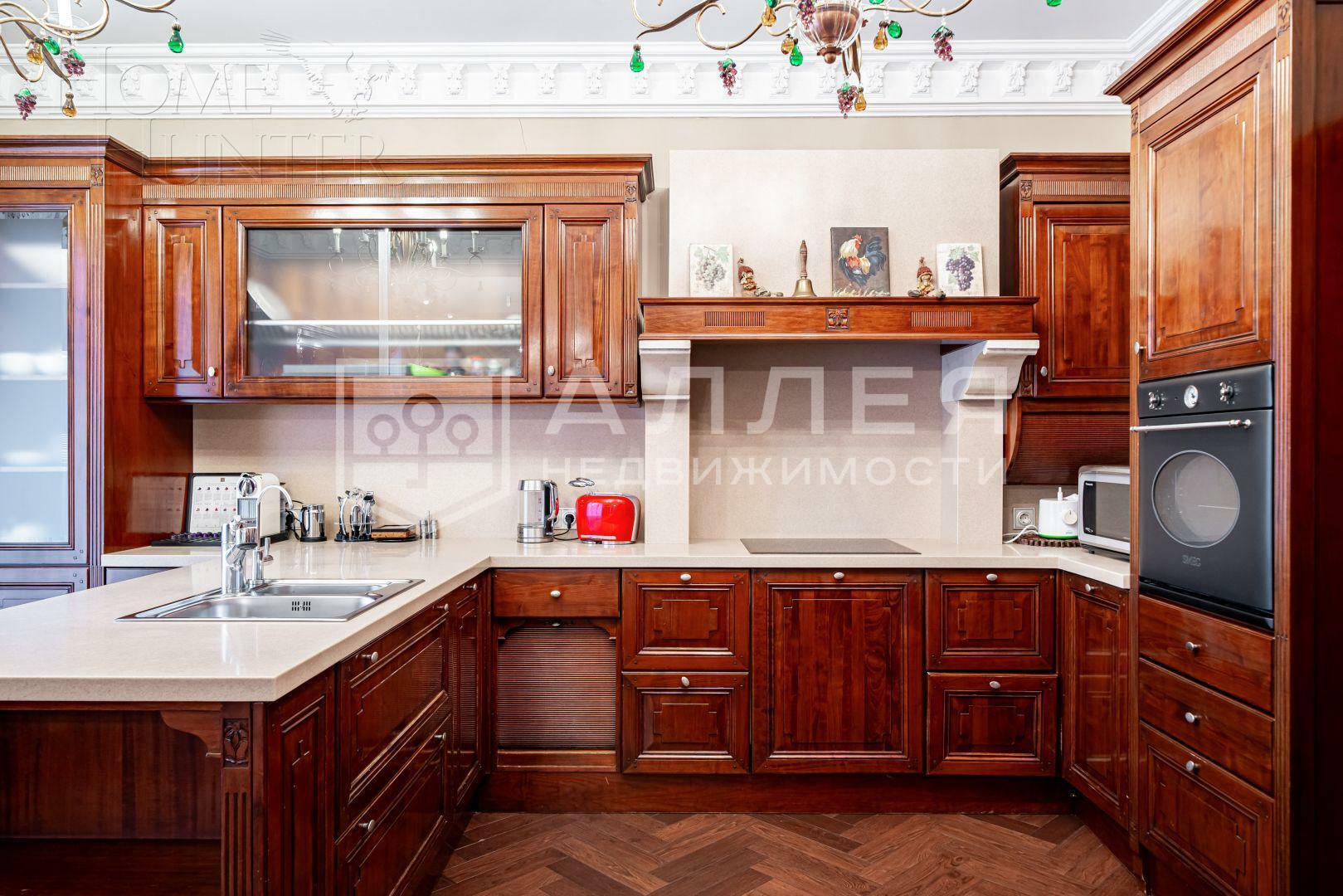 2-этажный коттедж 595 м² с отделкой