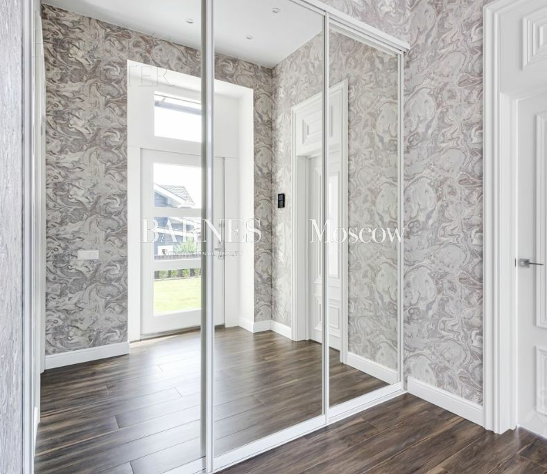 2-этажный коттедж 417.3 м² с отделкой