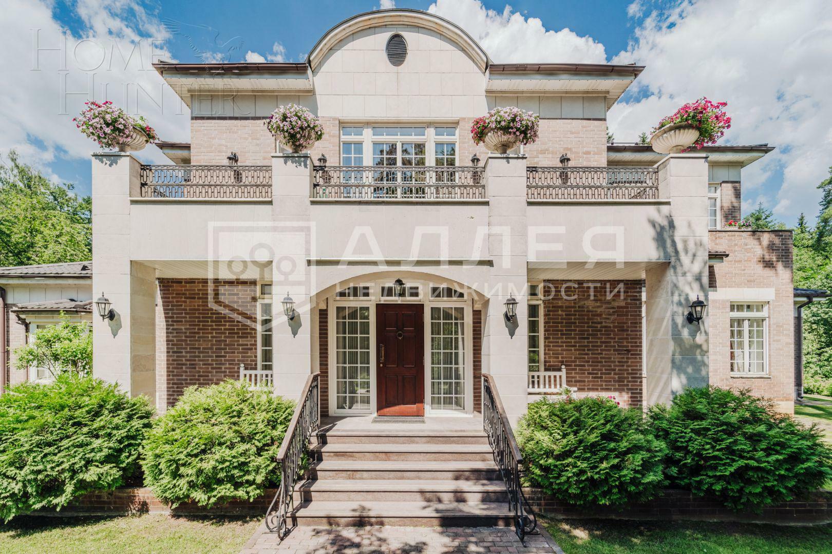 2-этажный коттедж 450 м² с отделкой