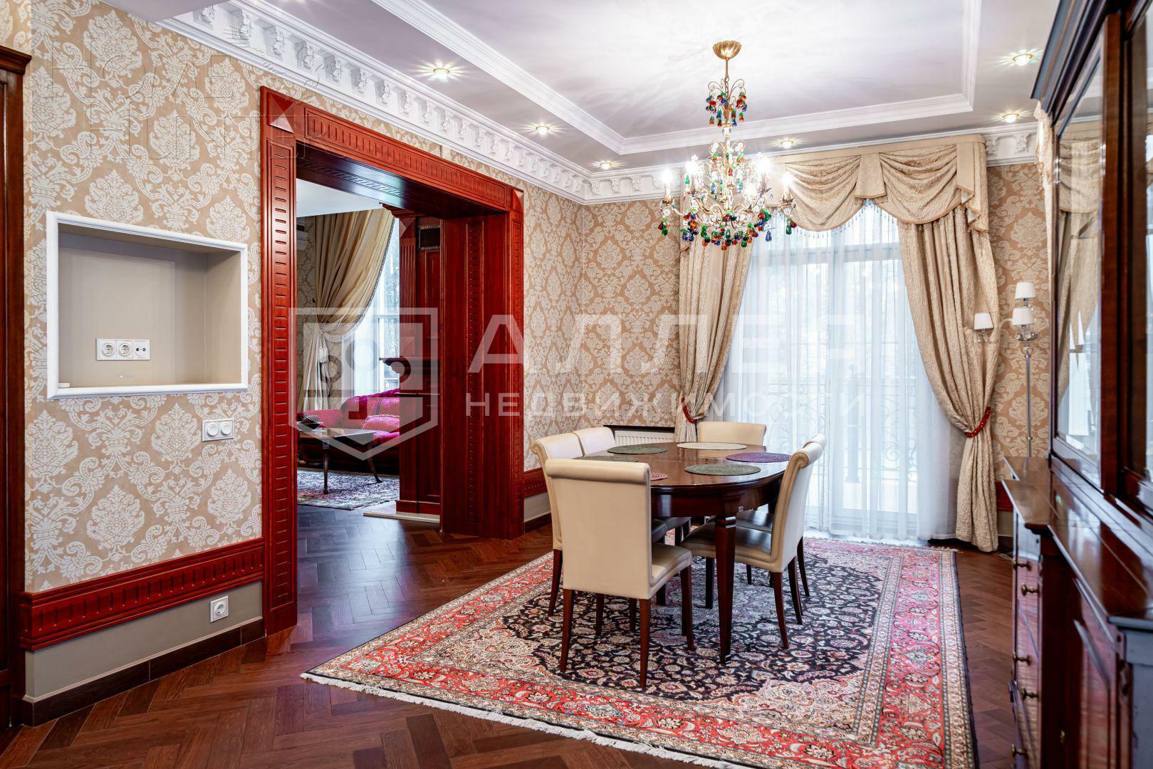 2-этажный коттедж 595 м² с отделкой