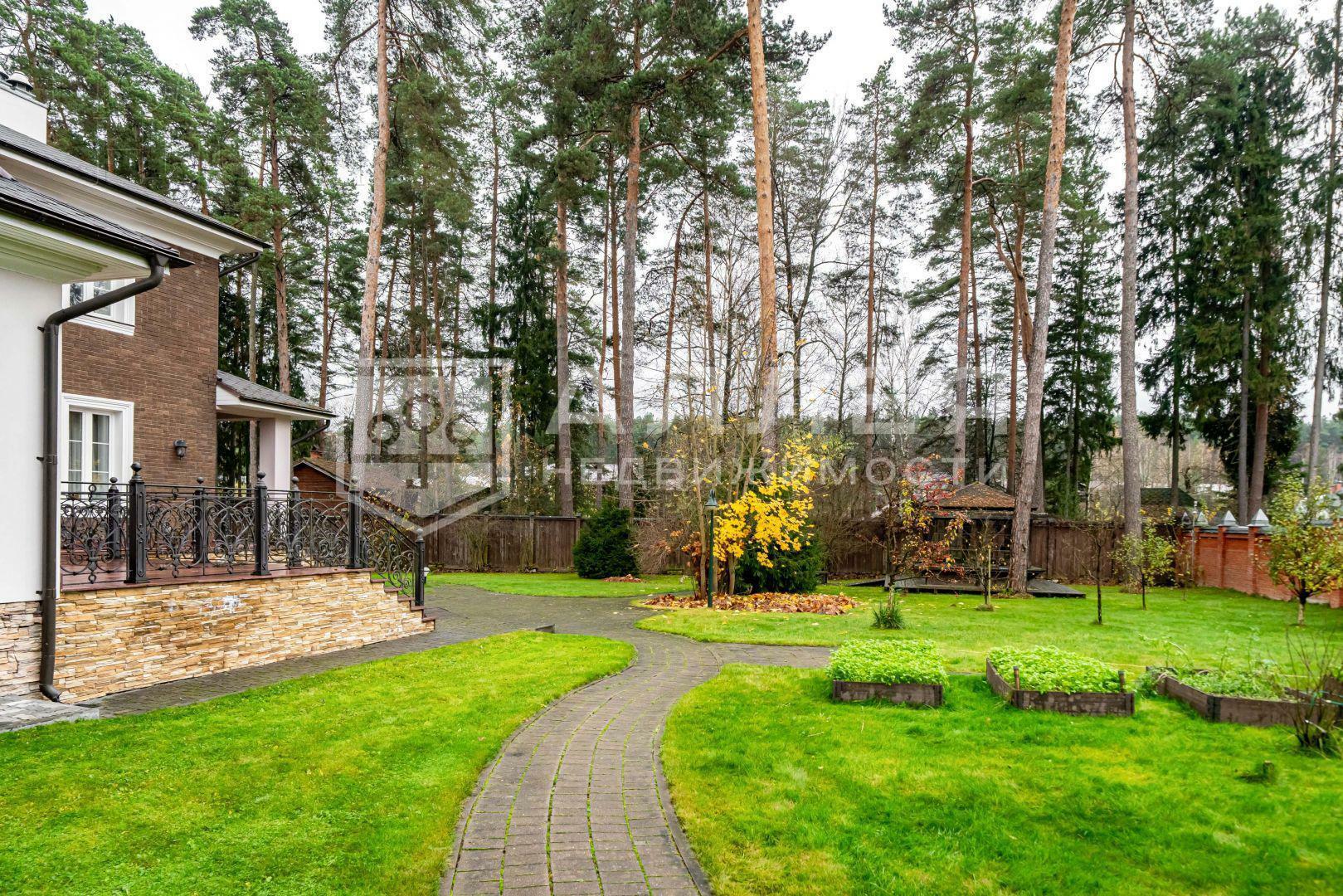 2-этажный коттедж 595 м² с отделкой