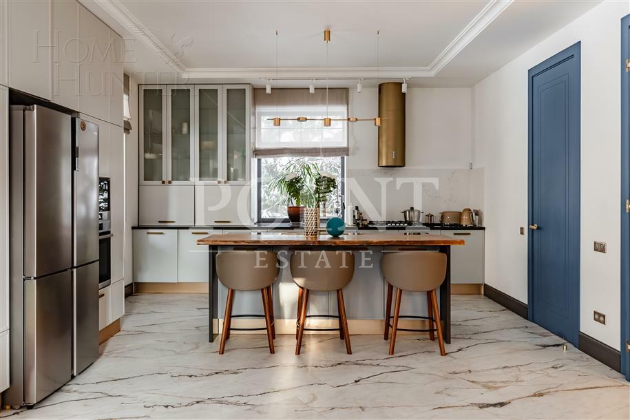 2-этажный коттедж 600 м² с отделкой