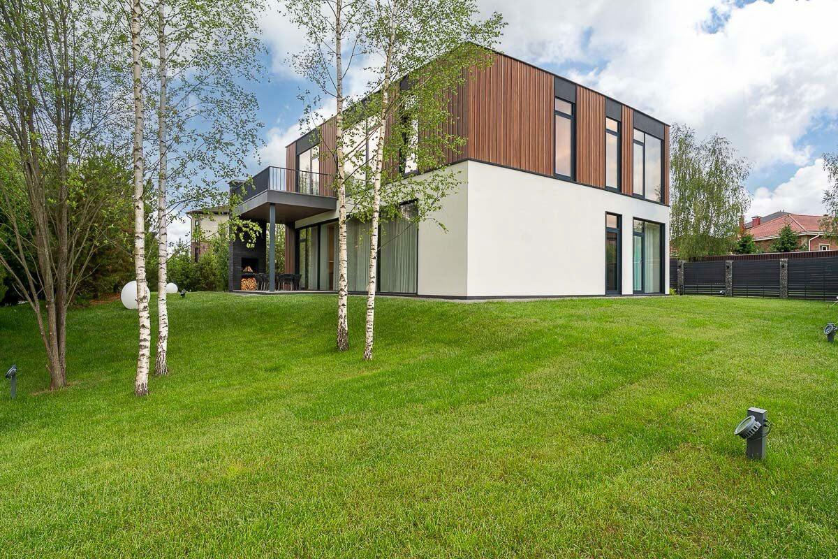 2-этажный коттедж 390 м² с отделкой