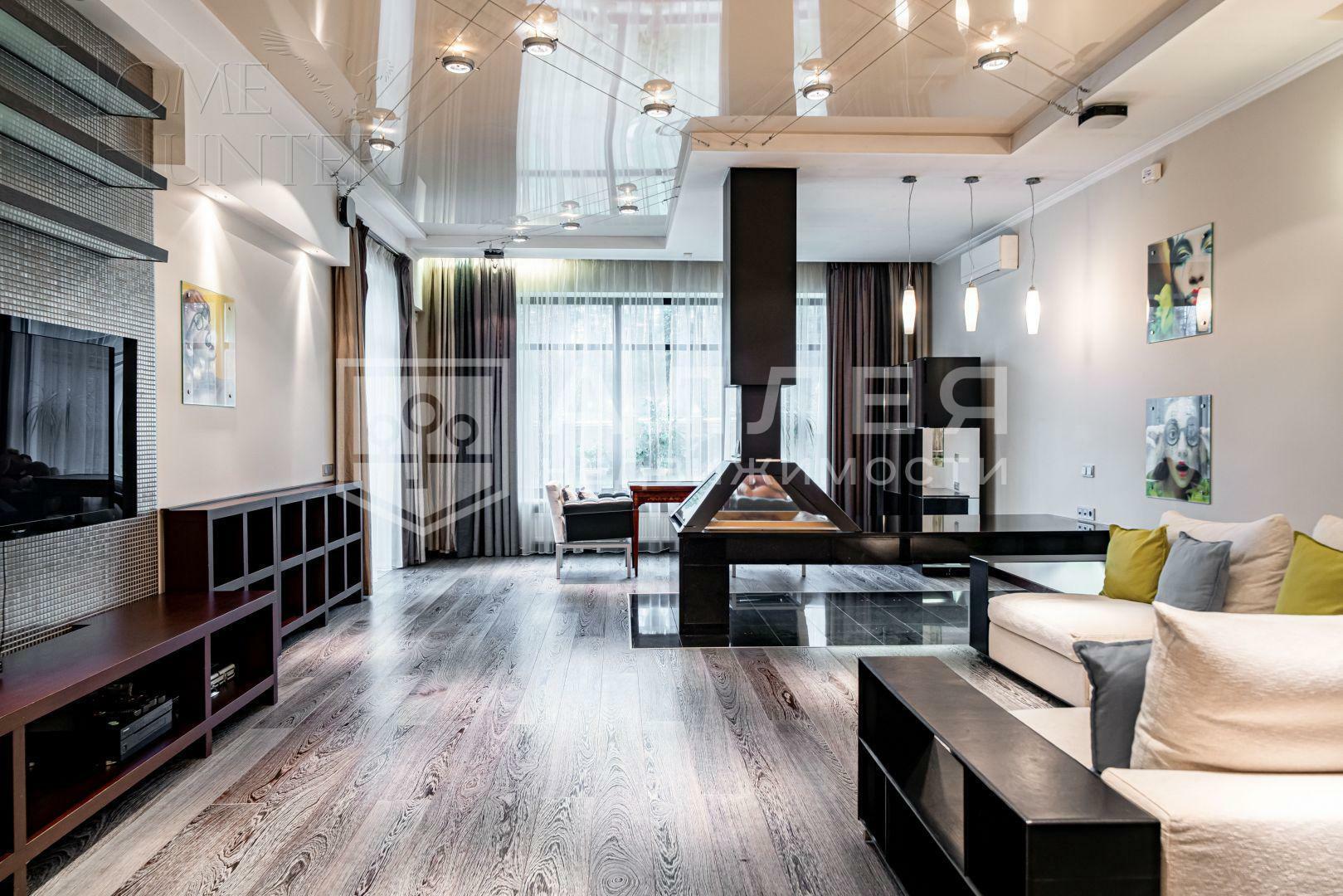 2-этажный коттедж 600 м² с отделкой