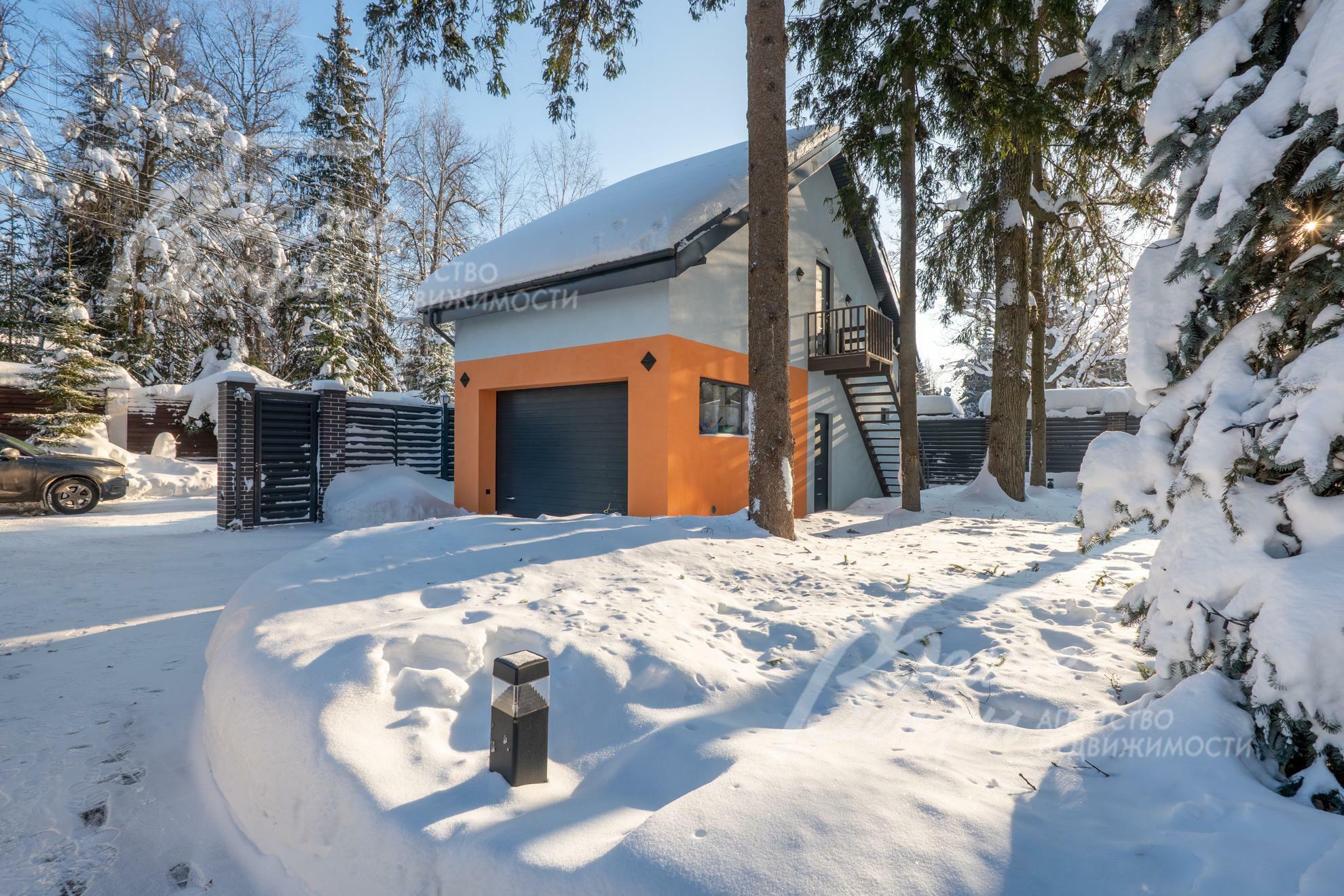 2-этажный коттедж 308 м² с отделкой