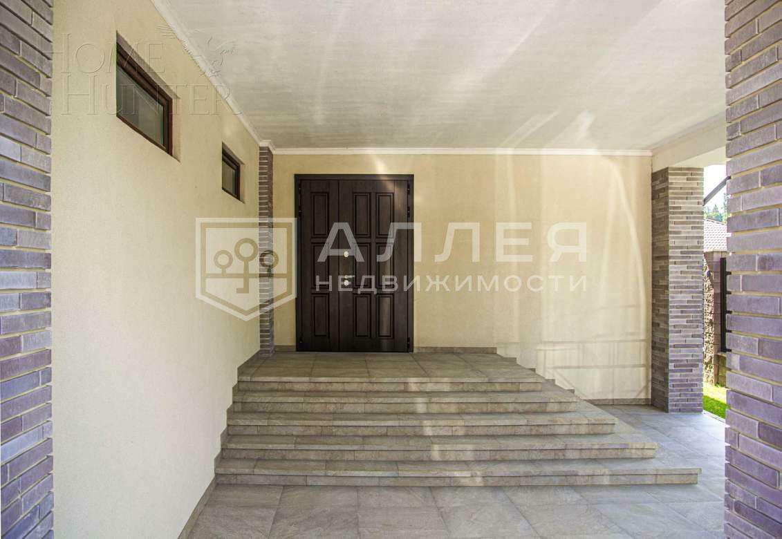 2-этажный коттедж 487 м² с отделкой