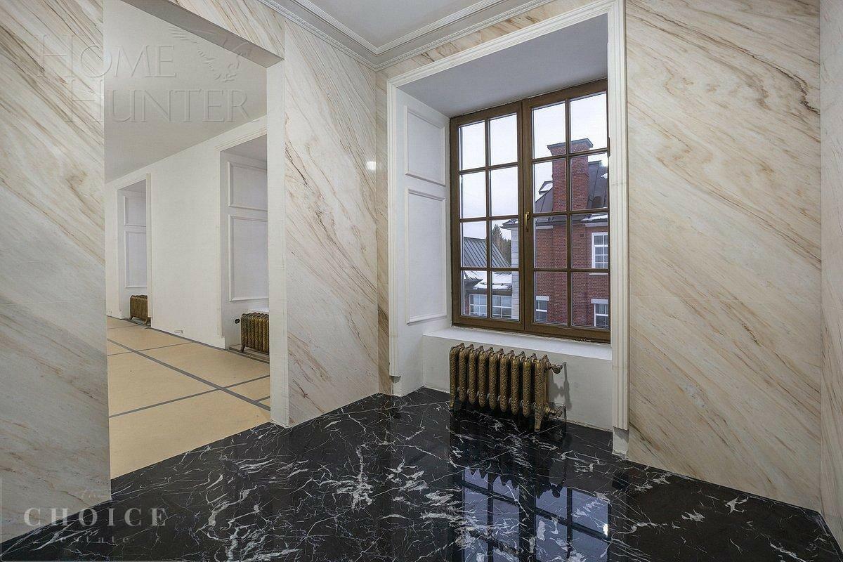 2-этажный коттедж 1 750 м² с отделкой