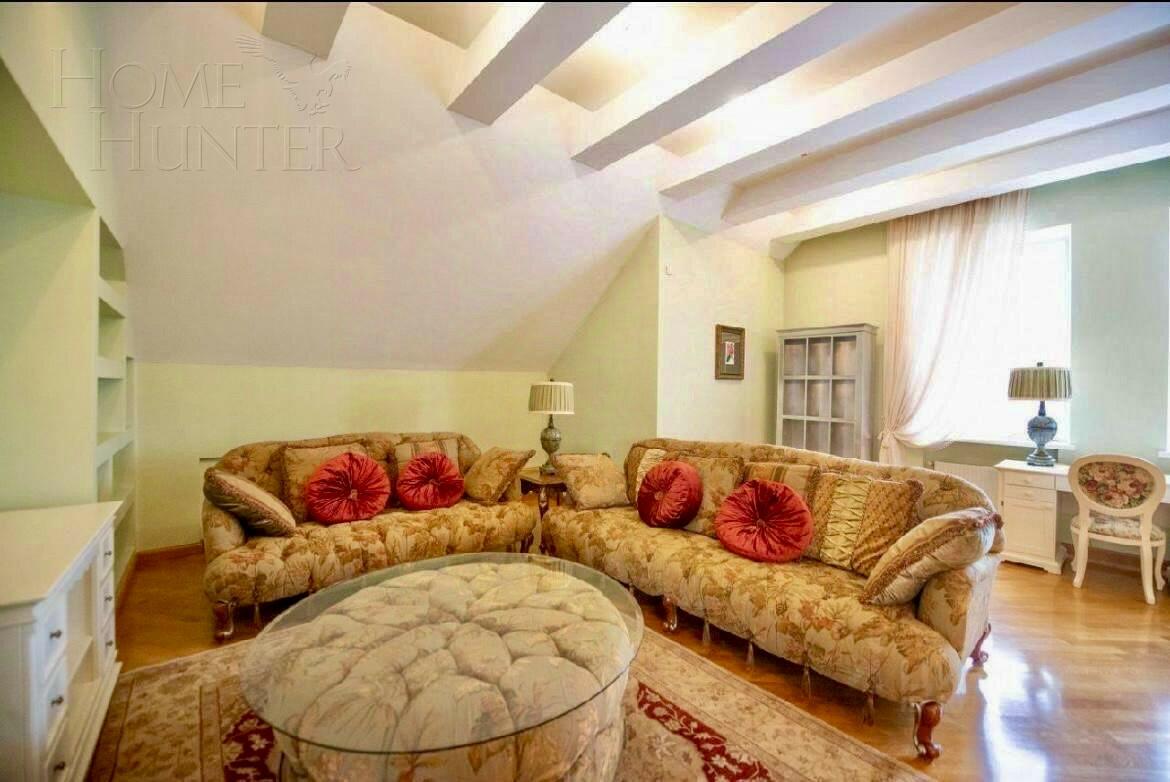 3-этажный коттедж 700 м² с отделкой