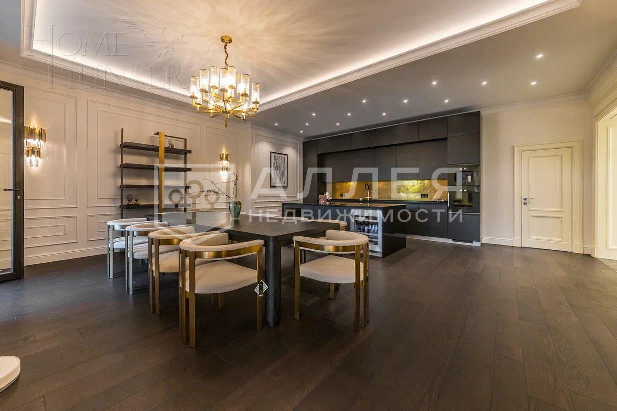 2-этажный коттедж 961 м² с отделкой