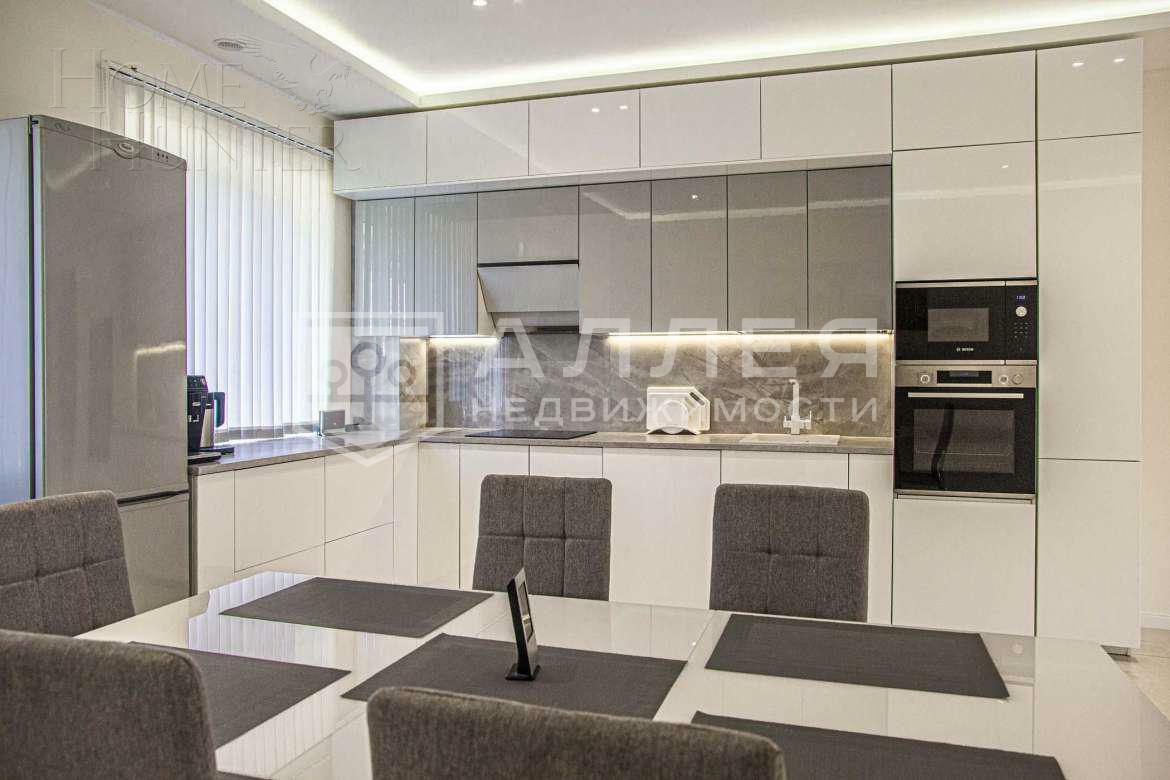 2-этажный коттедж 487 м² с отделкой