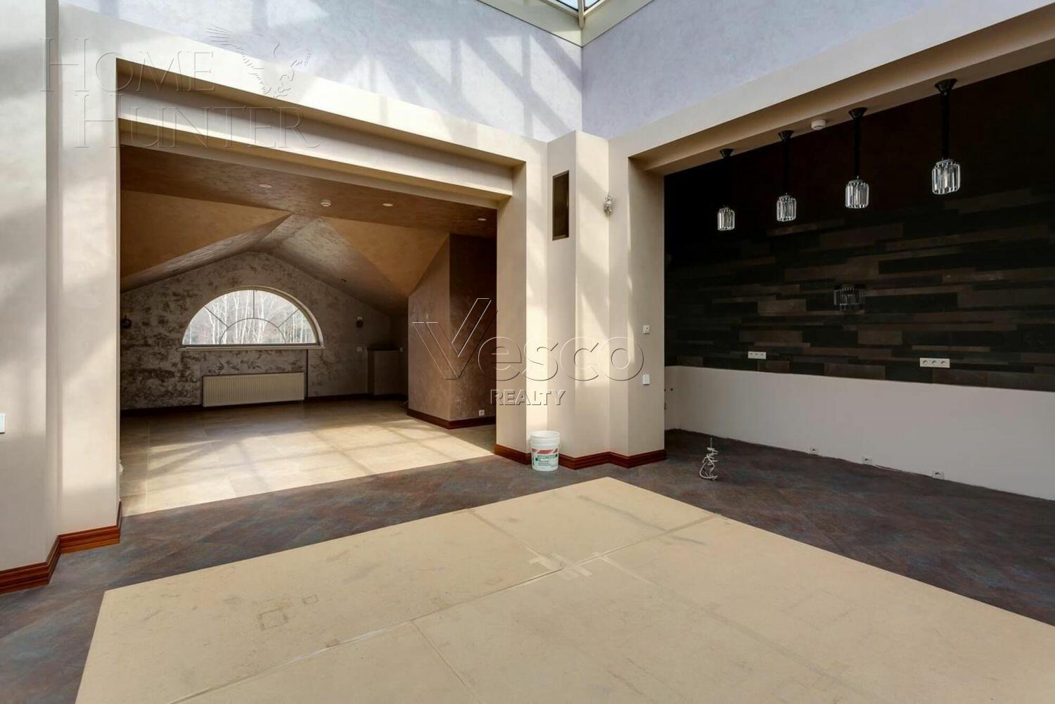 2-этажный коттедж 1 800 м² с отделкой