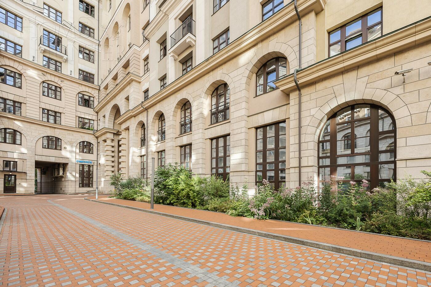 3-КОМН. АПАРТАМЕНТЫ БЕЗ ОТДЕЛКИ 80 М² НА 1 ЭТАЖЕ