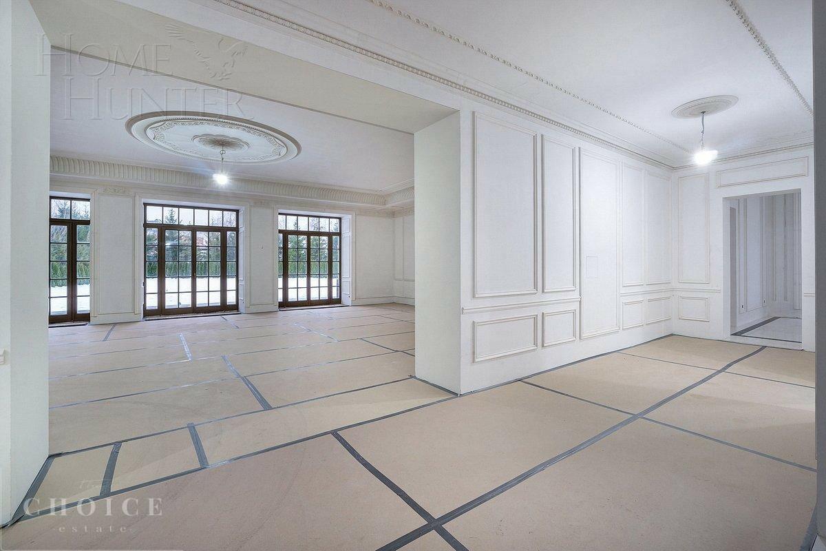 2-этажный коттедж 1 750 м² с отделкой