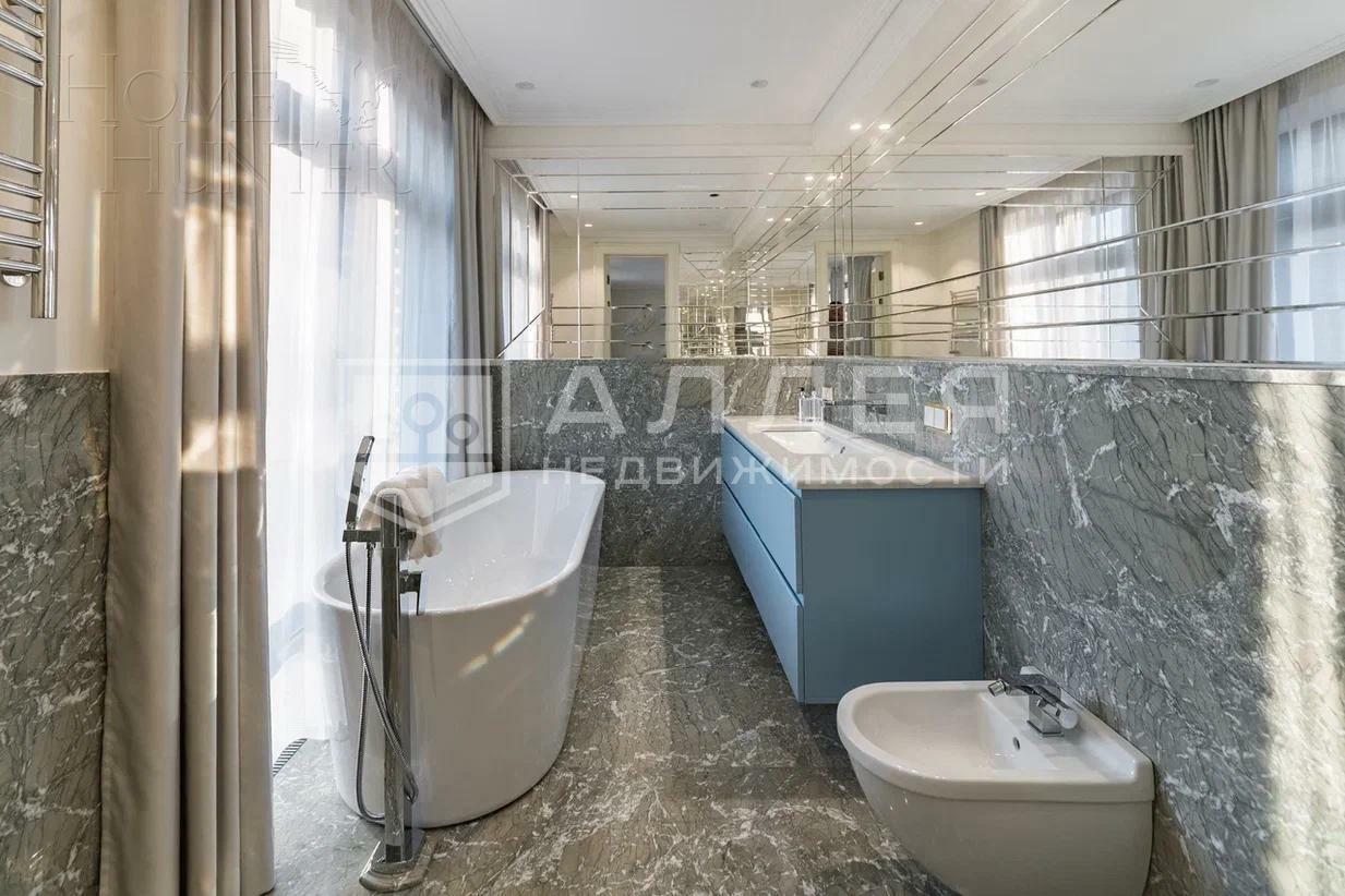 2-этажный коттедж 961 м² с отделкой