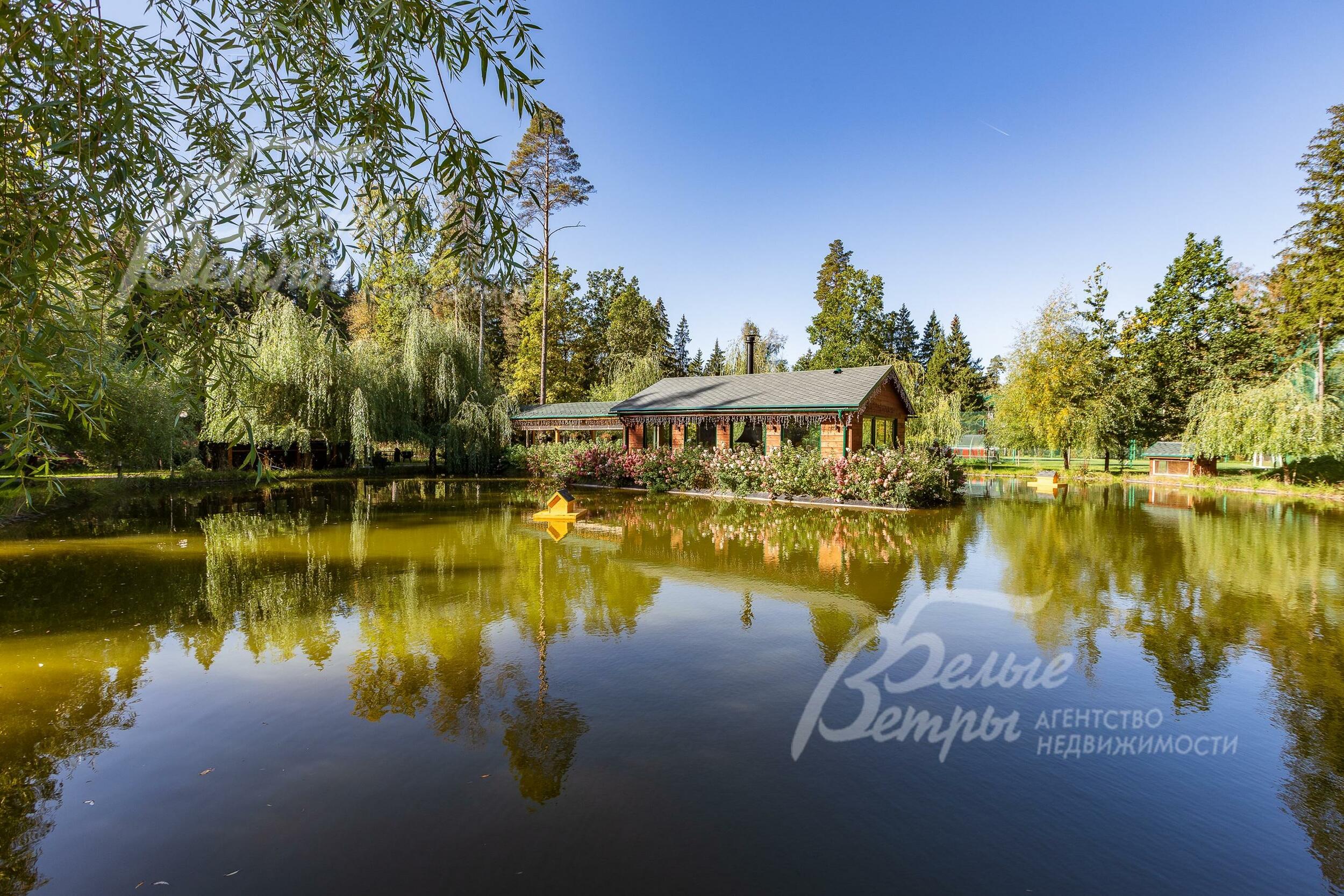 2-этажный коттедж 905.4 м² с отделкой