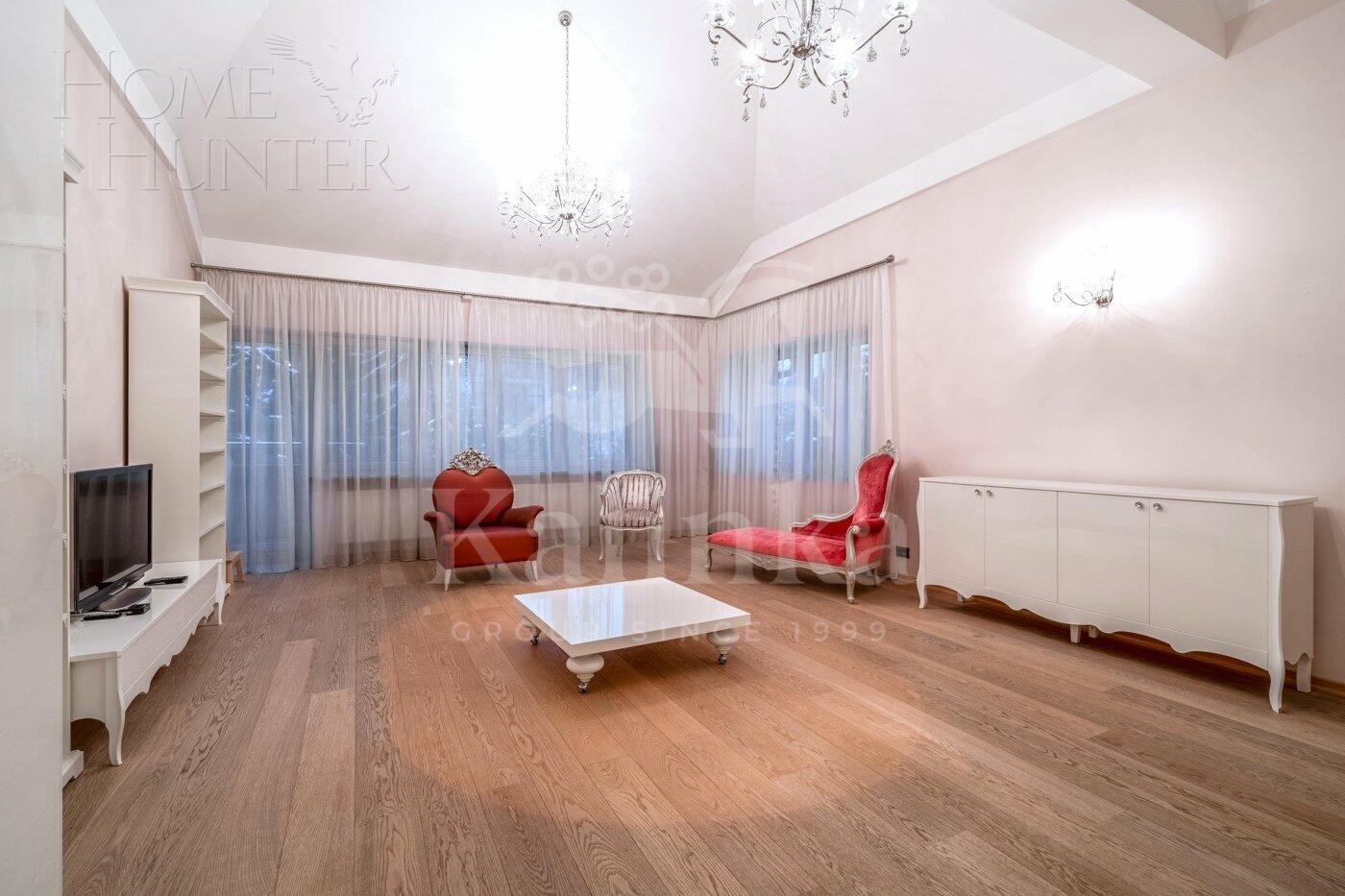 2-этажный коттедж 1 550 м² с отделкой